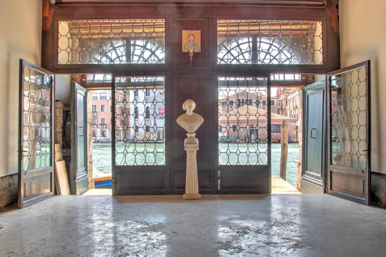 Tribuno Grand Canal Venetië Buitenkant foto